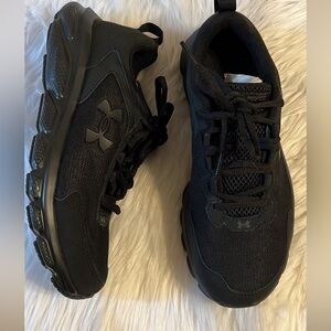 BRAND NEW! UA CHARGED ASSER “9” SIZE-9